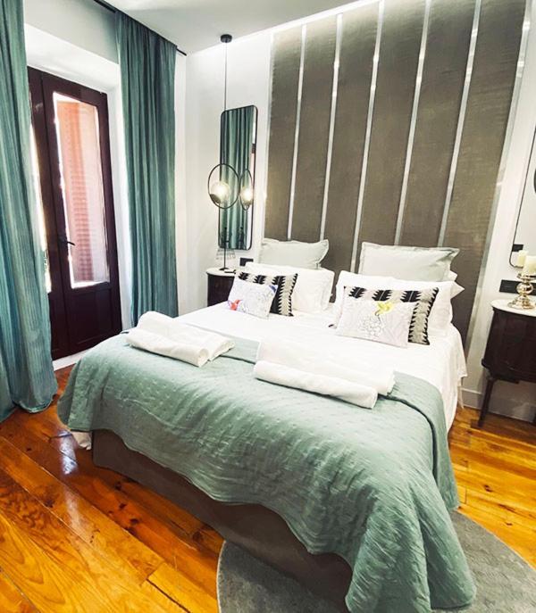 Apartamento De Diseno En Malasana Junto A Gran Via Мадрид Екстериор снимка